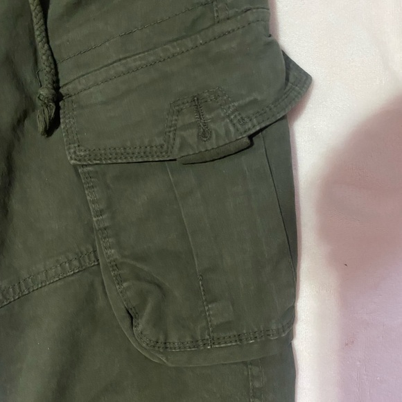 Kids YSW Bundle of cargo pants, tan and green - Picture 7 of 9